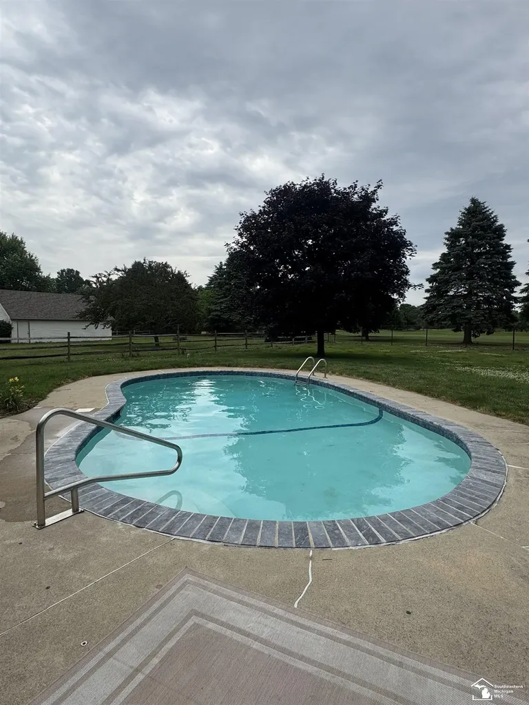 1461 W Smith Road Bedford Township MI 48182