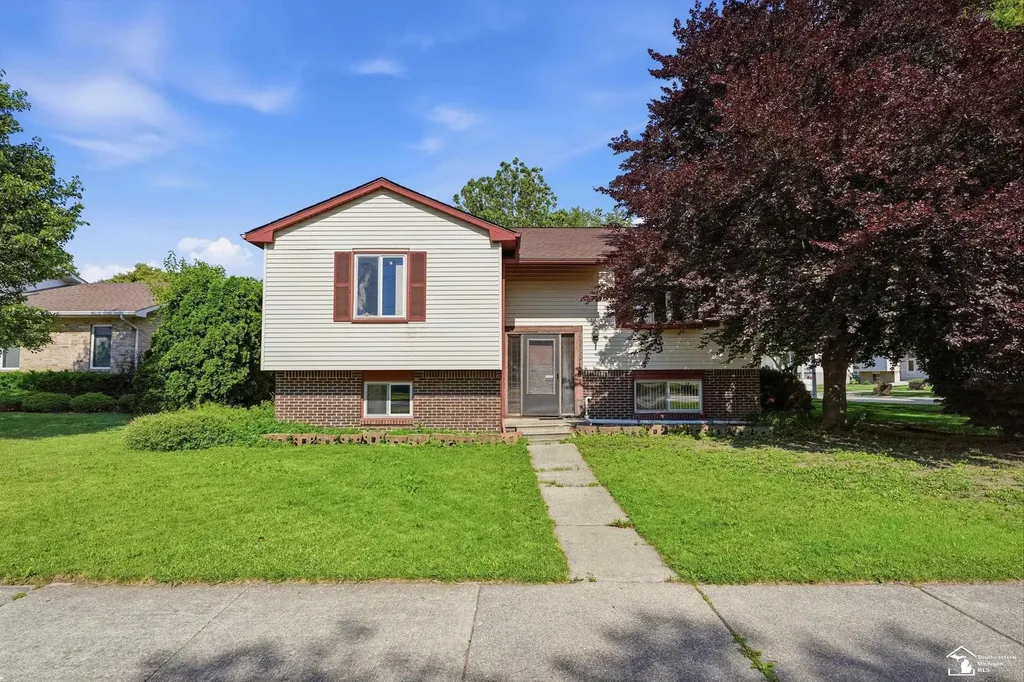 24539 Westpoint Avenue Brownstown Charter Township MI 48183