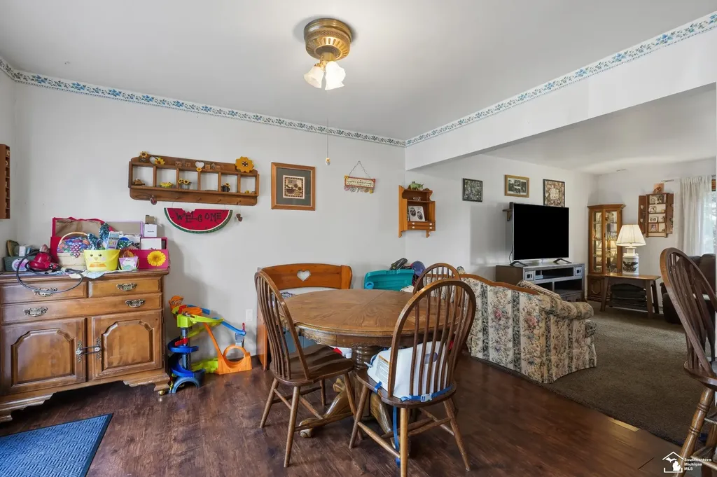 24539 Westpoint Avenue Brownstown Charter Township MI 48183