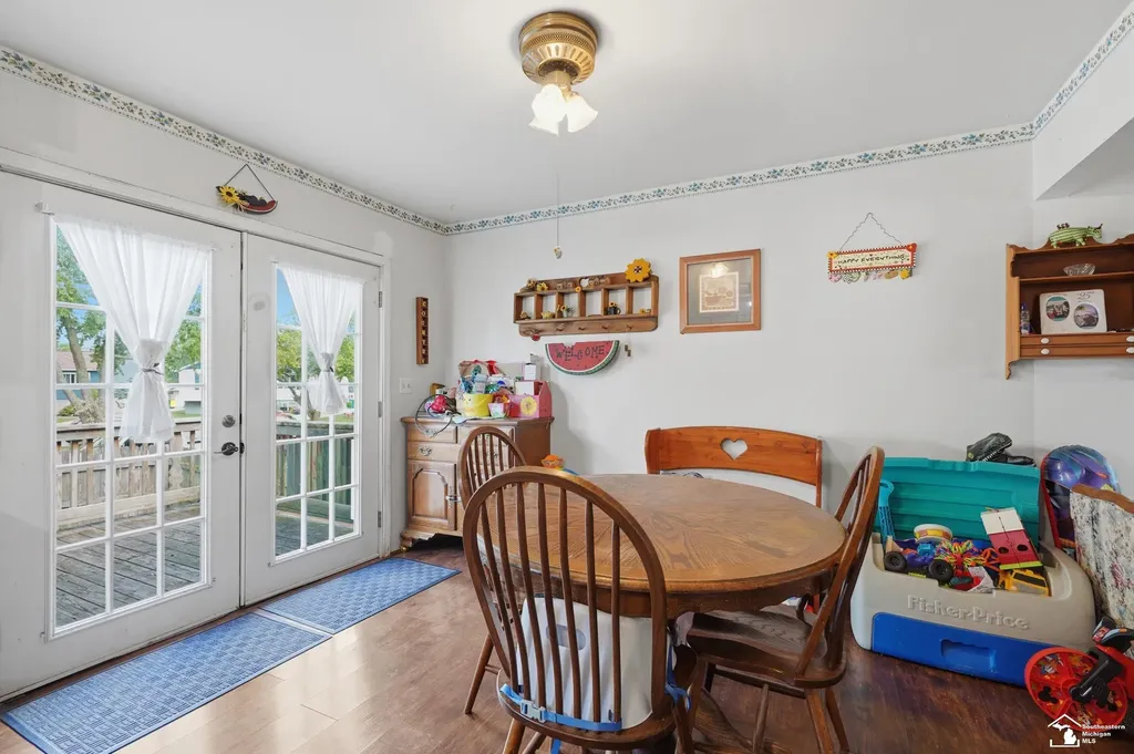 24539 Westpoint Avenue Brownstown Charter Township MI 48183