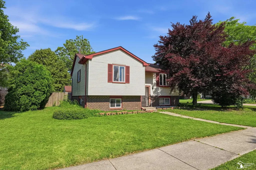 24539 Westpoint Avenue Brownstown Charter Township MI 48183