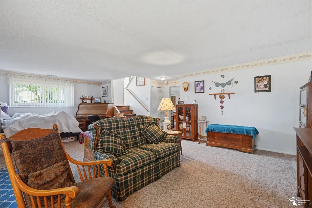 24539 Westpoint Avenue Brownstown Charter Township MI 48183