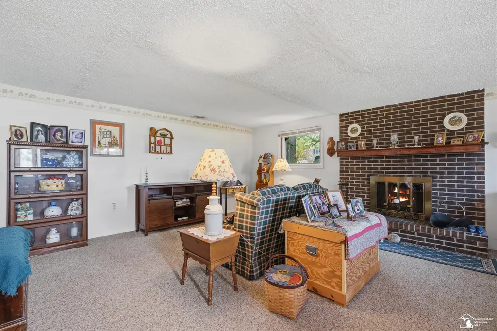 24539 Westpoint Avenue Brownstown Charter Township MI 48183