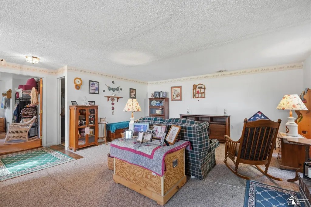 24539 Westpoint Avenue Brownstown Charter Township MI 48183