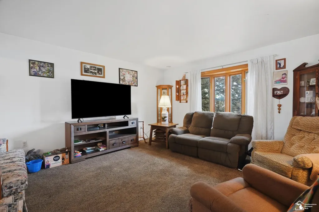 24539 Westpoint Avenue Brownstown Charter Township MI 48183