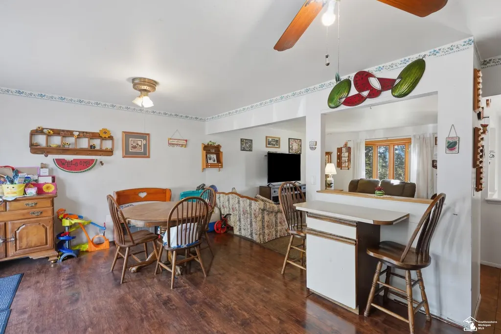 24539 Westpoint Avenue Brownstown Charter Township MI 48183