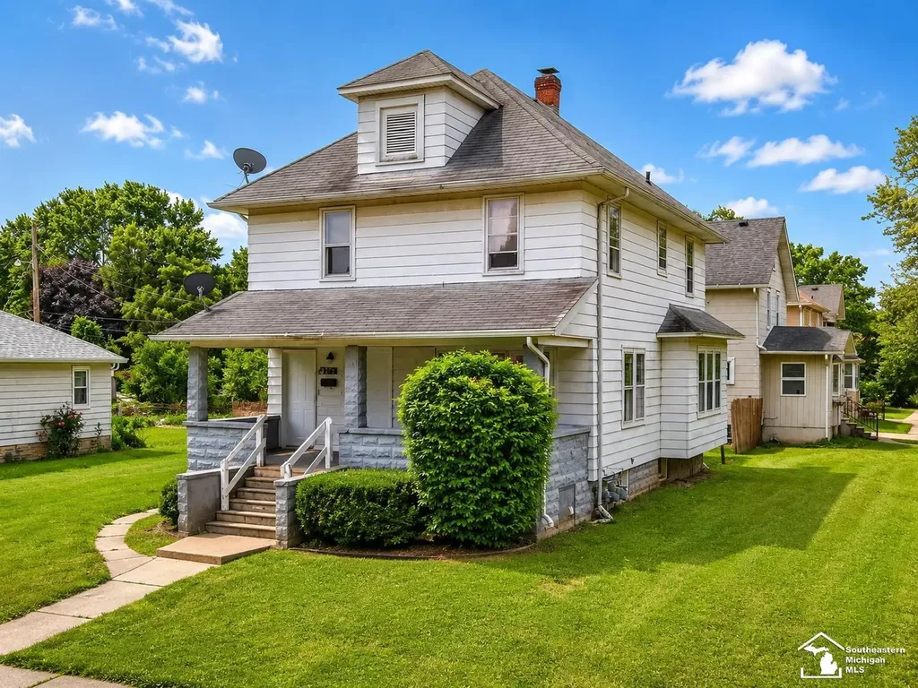 231 W 7th Street Monroe City MI 48161