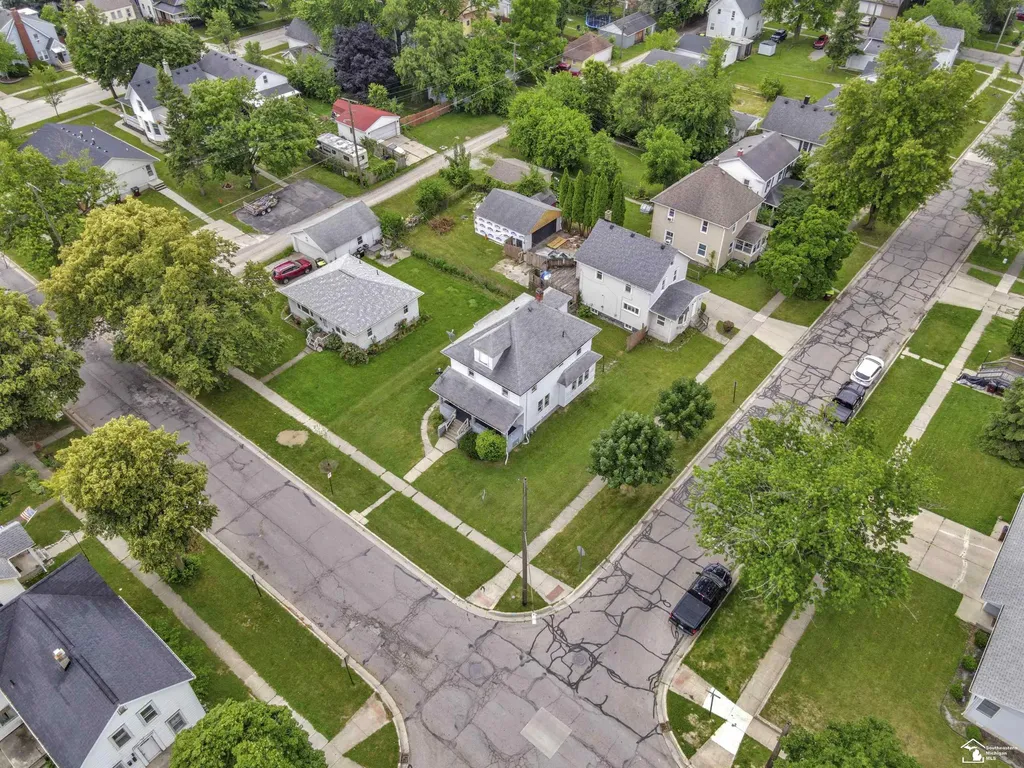 231 W 7th Street Monroe City MI 48161