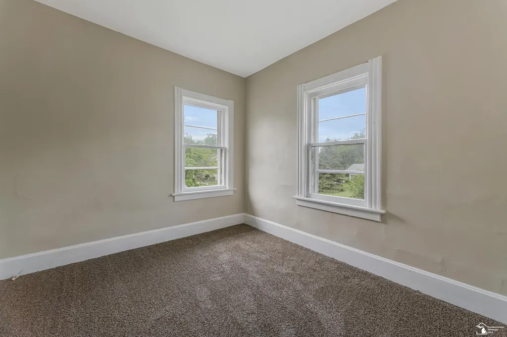 231 W 7th Street Monroe City MI 48161