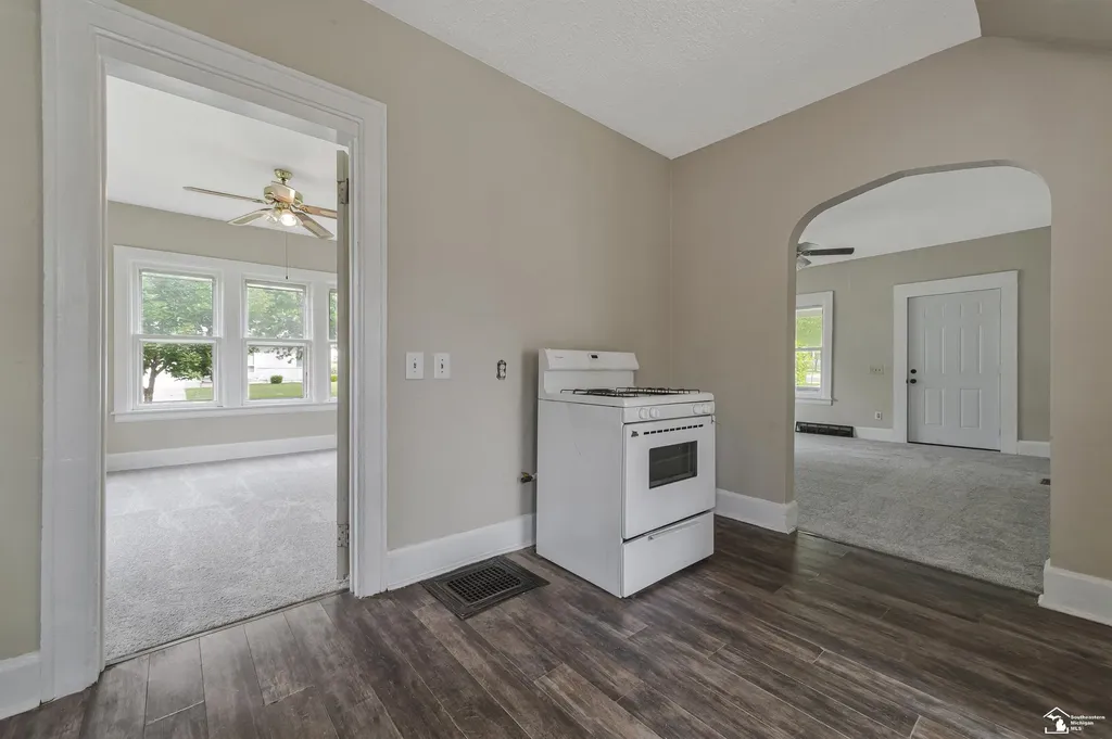 231 W 7th Street Monroe City MI 48161