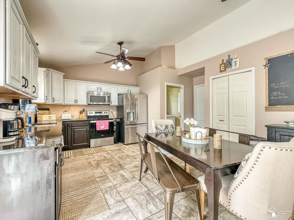 2954 5th Street Frenchtown Township MI 48162