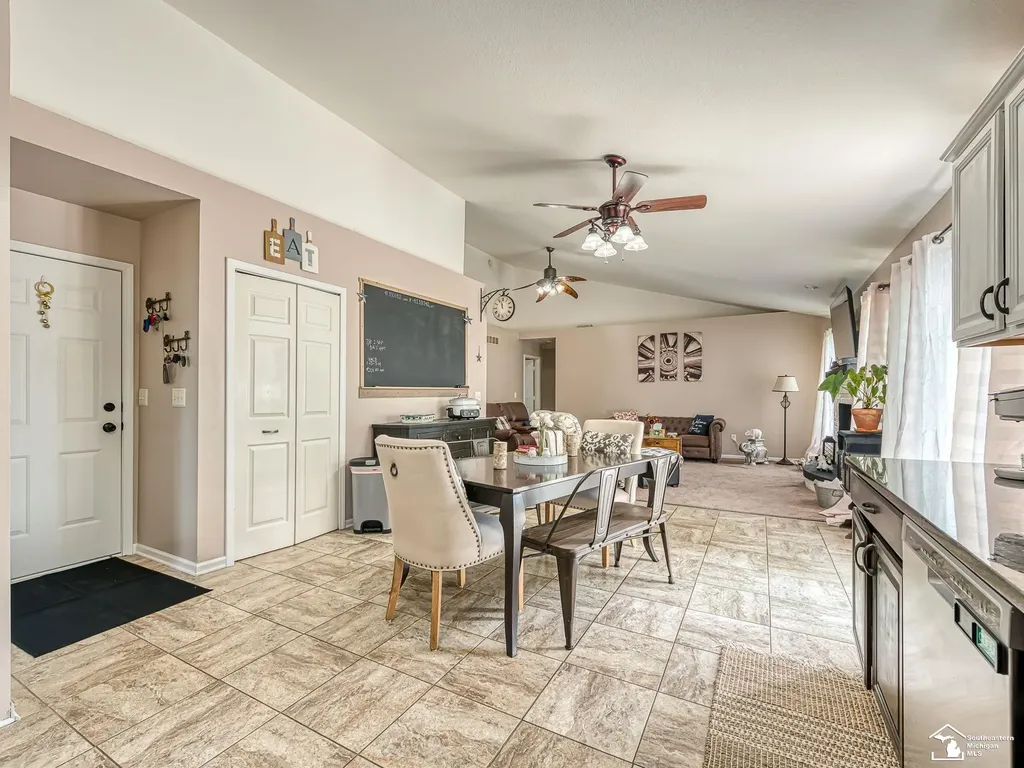 2954 5th Street Frenchtown Township MI 48162