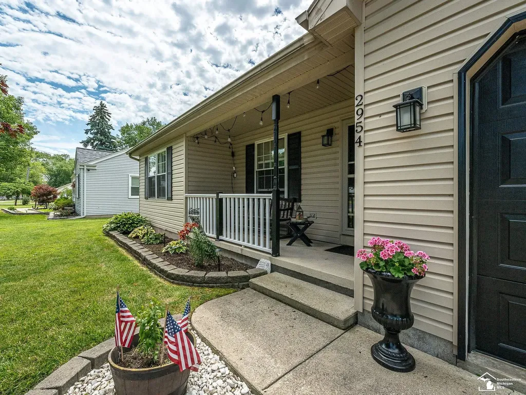 2954 5th Street Frenchtown Township MI 48162