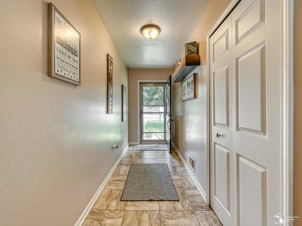 2954 5th Street Frenchtown Township MI 48162