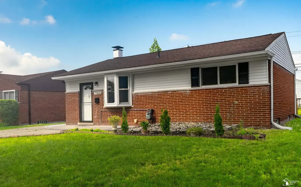 7362 Elm Street Taylor City MI 48180
