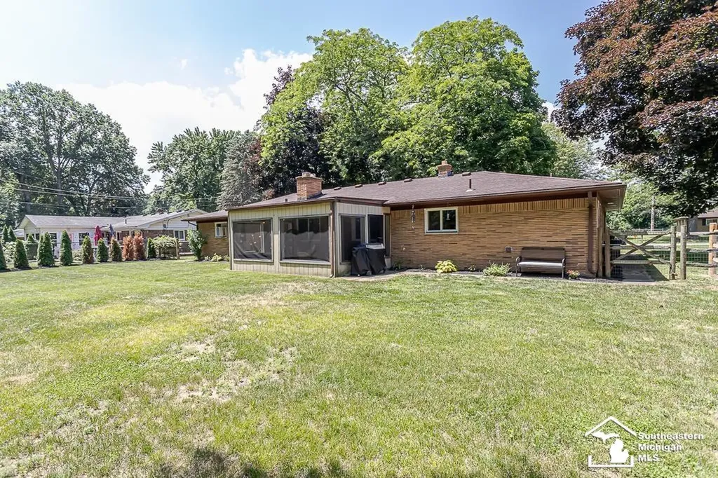 9804 Pamela Street Bedford Township MI 48182