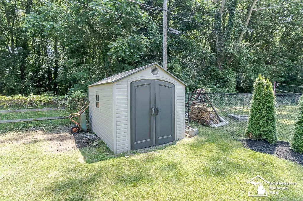 9804 Pamela Street Bedford Township MI 48182