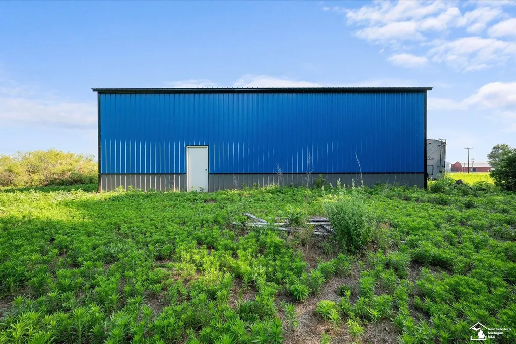 12501 Dixon Road Dundee Village MI 48131