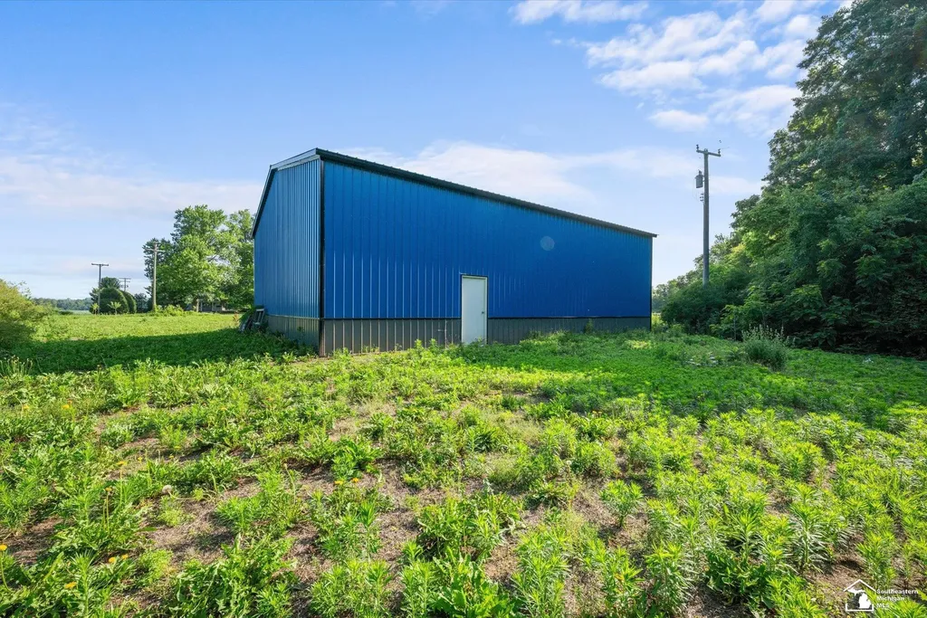 12501 Dixon Road Dundee Village MI 48131