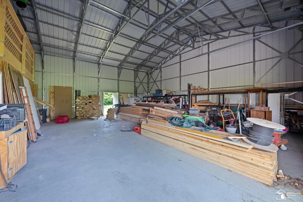 12501 Dixon Road Dundee Village MI 48131