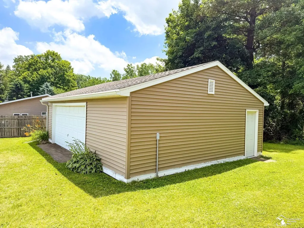 1051 Elm Street Rollin Township MI 49253