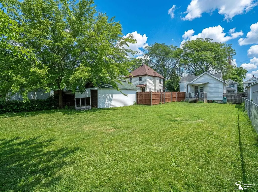 511 W 3rd Street Monroe City MI 48161