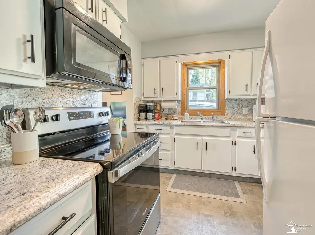 220 Raisin Street Deerfield Village MI 49238