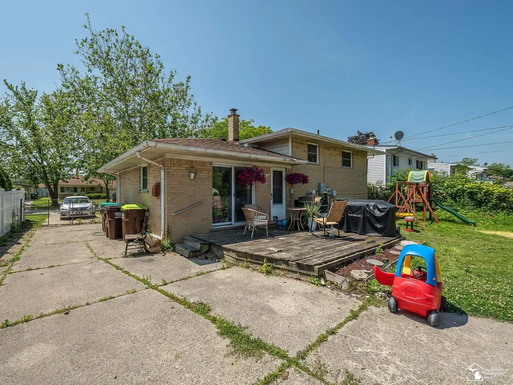 22452 Candace Street Rockwood City MI 48173