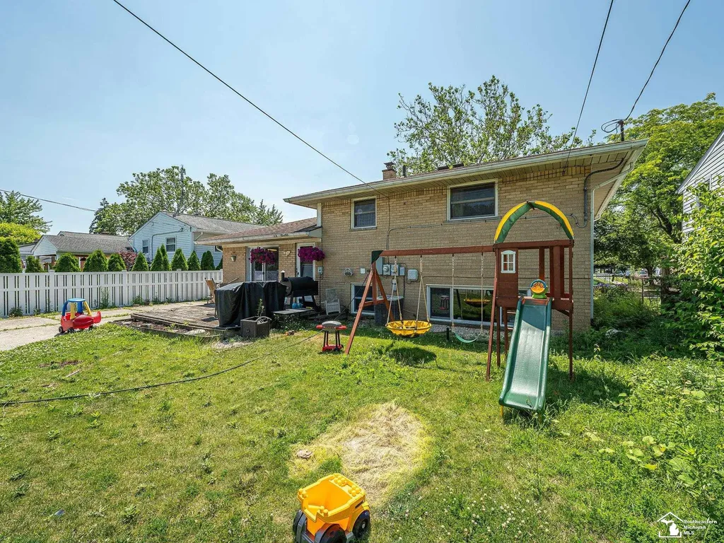 22452 Candace Street Rockwood City MI 48173