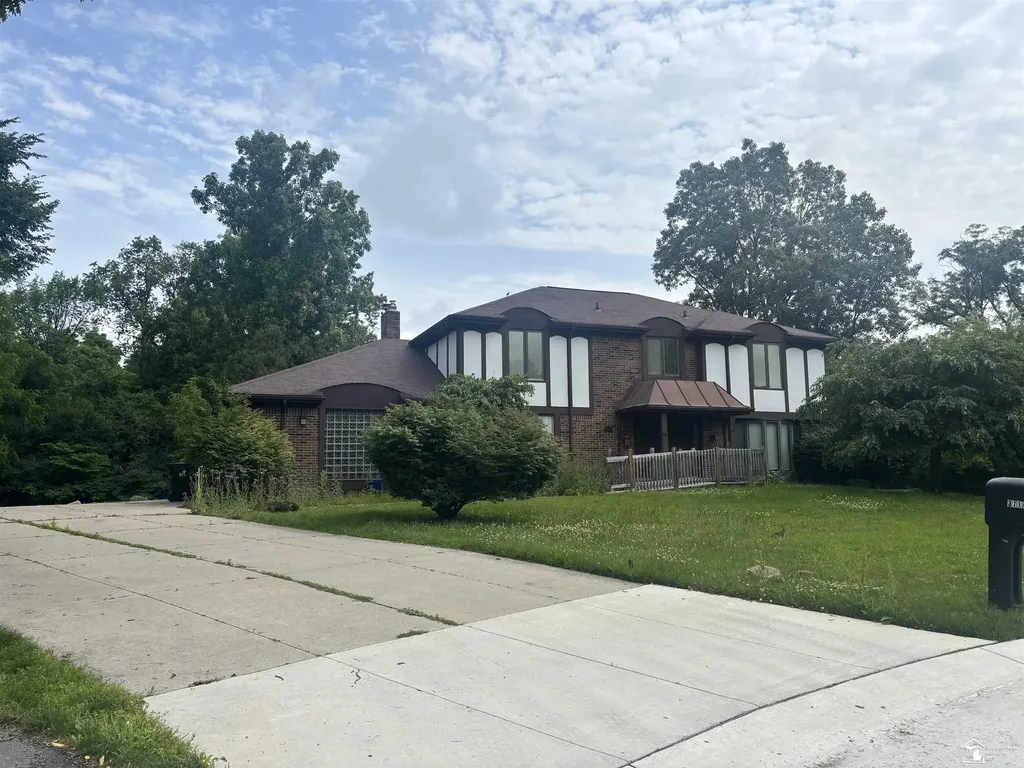 31180 N Park Drive Farmington Hills City MI 48331