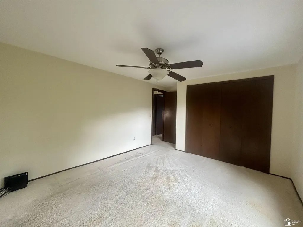 31180 N Park Drive Farmington Hills City MI 48331