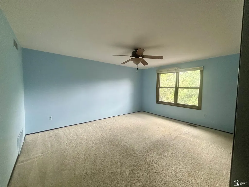31180 N Park Drive Farmington Hills City MI 48331