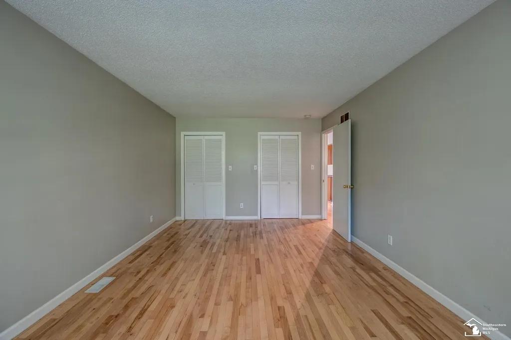 8870 Dixon Road Raisinville Township MI 48161