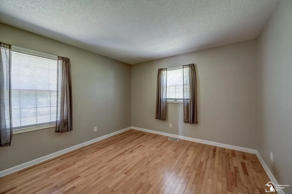 8870 Dixon Road Raisinville Township MI 48161