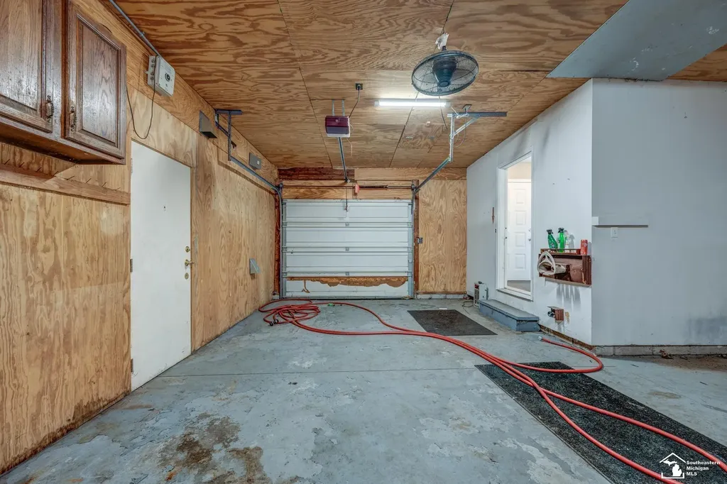 8870 Dixon Road Raisinville Township MI 48161