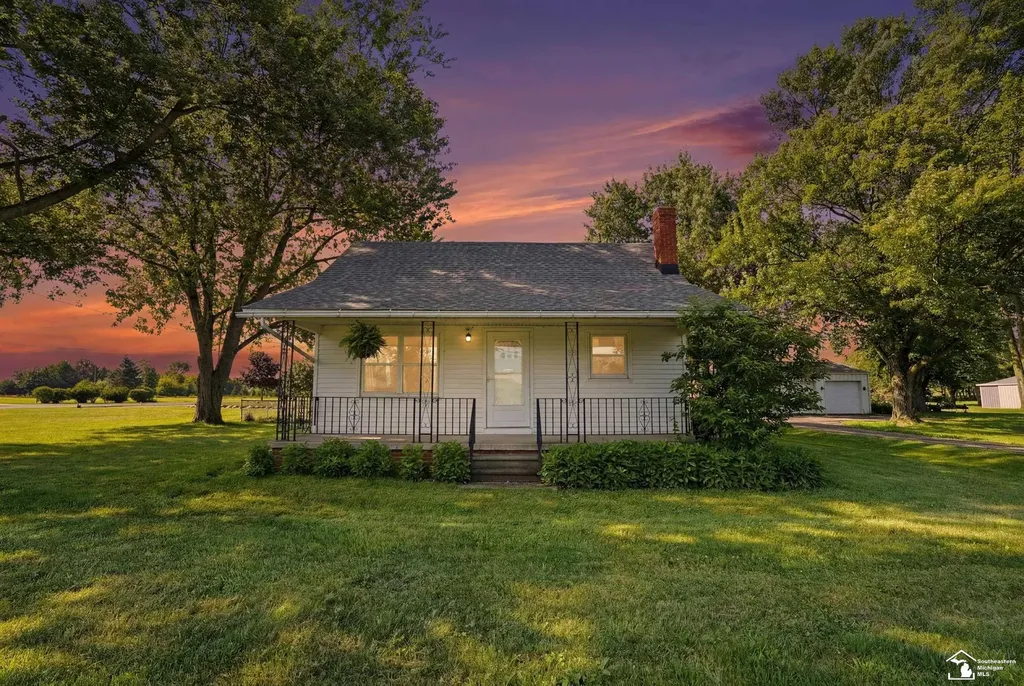 2870 Carleton Rockwood Road Ash Township MI 48117