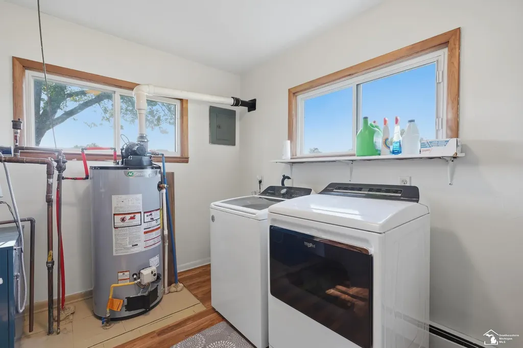 2870 Carleton Rockwood Road Ash Township MI 48117