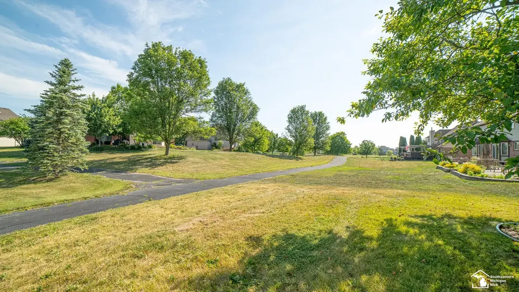 26874 Arcadia Drive Flat Rock City MI 48134