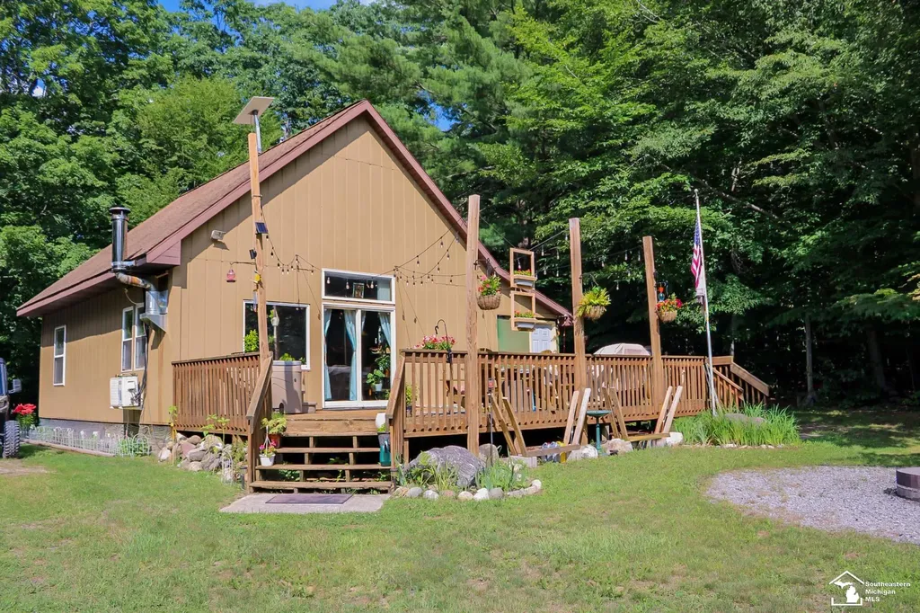 4831 Meadow View Trail Logan Township MI 49405