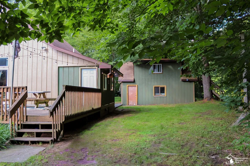 4831 Meadow View Trail Logan Township MI 49405