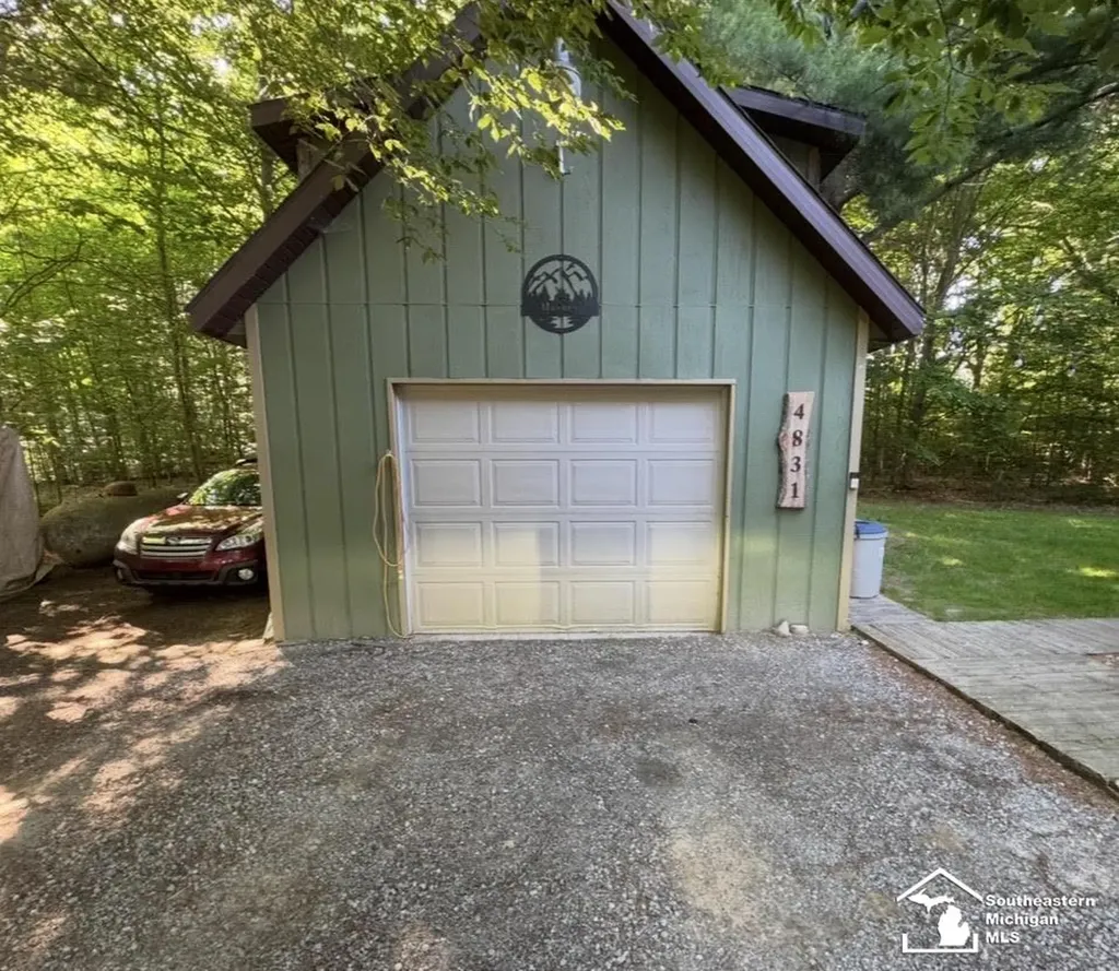 4831 Meadow View Trail Logan Township MI 49405