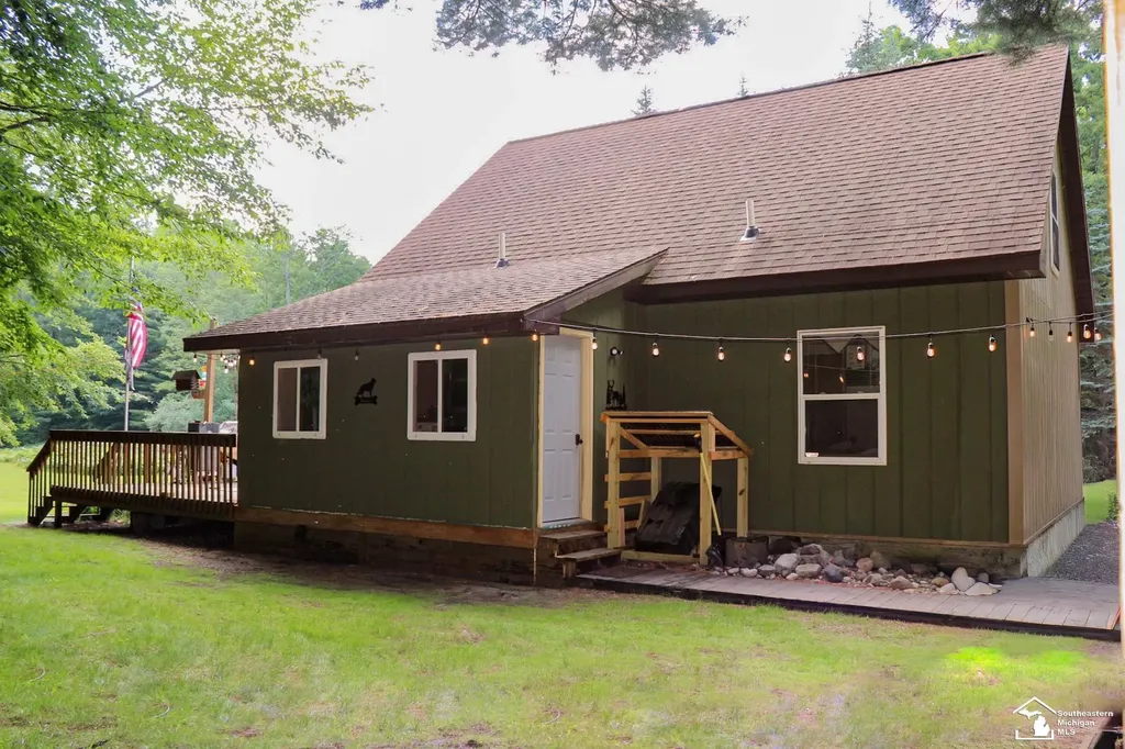 4831 Meadow View Trail Logan Township MI 49405