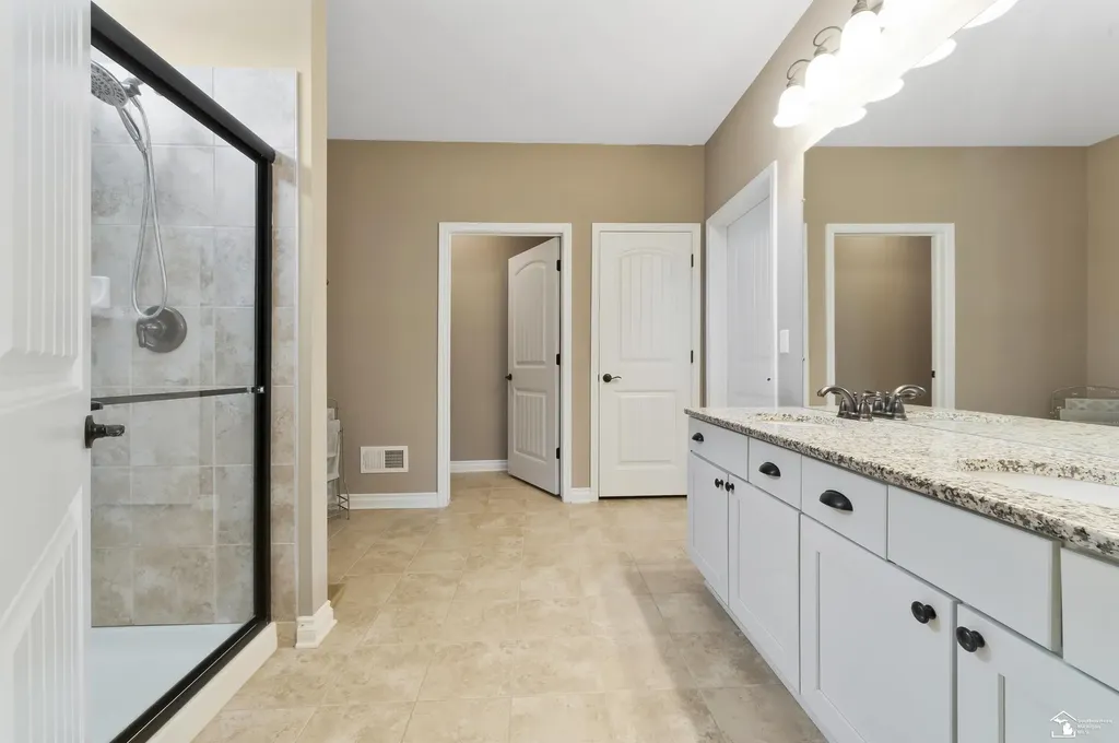 23930 Montague Drive Brownstown Charter Township MI 48134