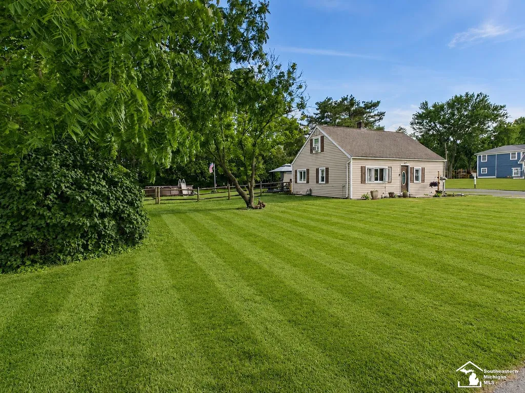 83 W Madison Street Petersburg City MI 49270