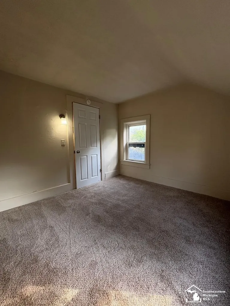 1017 Humphrey Street Monroe City MI 48161