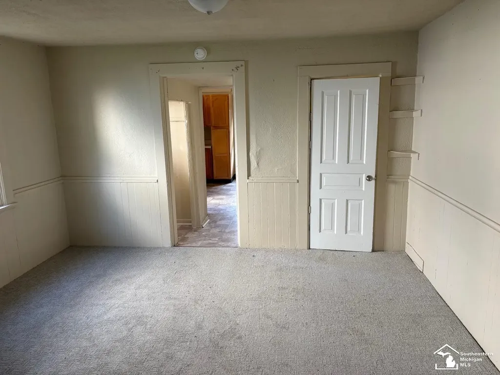 1017 Humphrey Street Monroe City MI 48161
