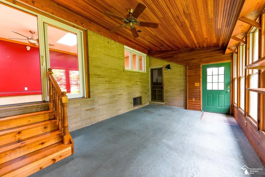 33920 Huron River Drive Huron Charter Township MI 48164