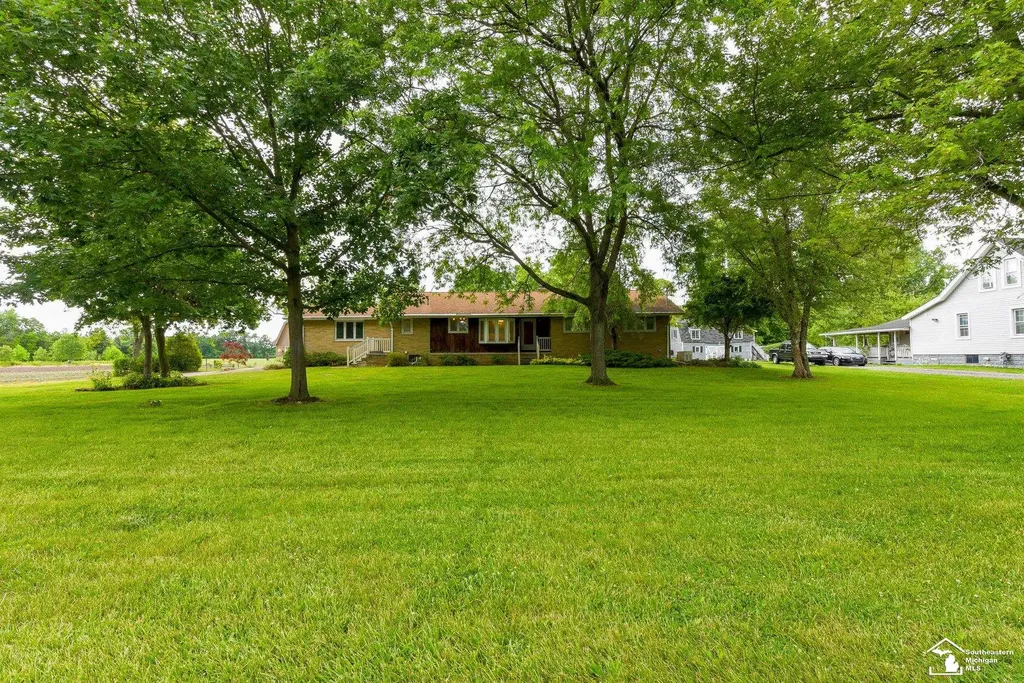 33920 Huron River Drive Huron Charter Township MI 48164