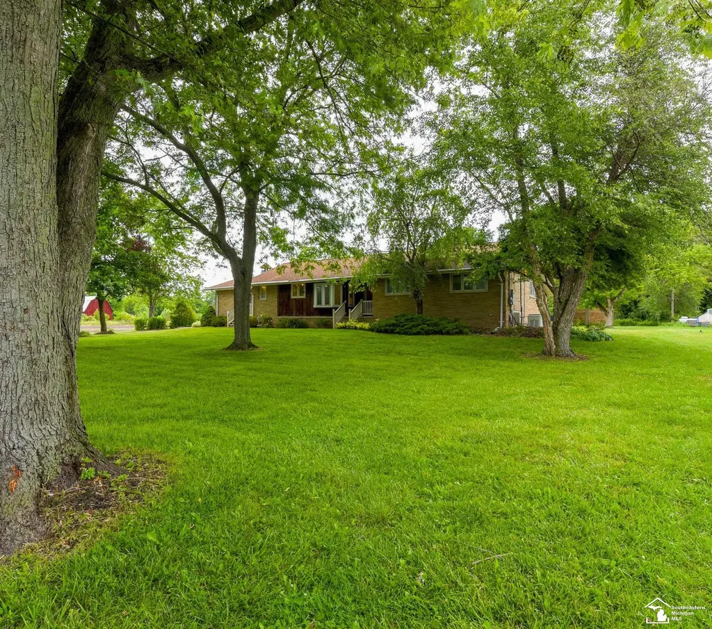 33920 Huron River Drive Huron Charter Township MI 48164