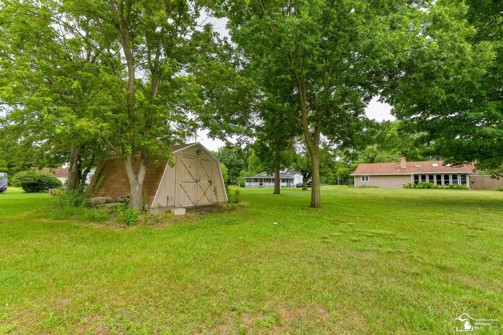33920 Huron River Drive Huron Charter Township MI 48164